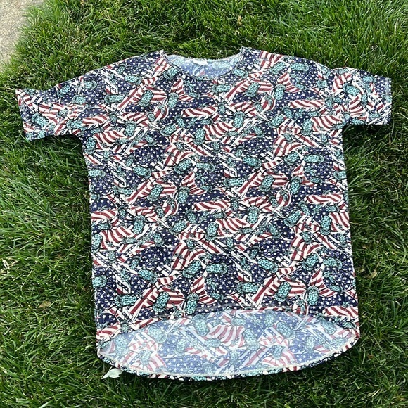 LuLaRoe Tops - Lularoe top American flag 🇺🇸 patriotic patriotic 4th of July Lady‎ Liberty 2XL